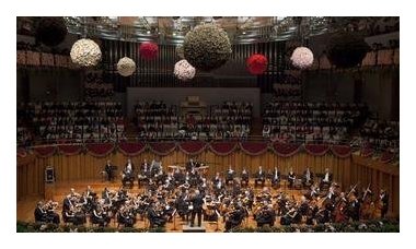 英国皇家爱乐乐团（Royal Philharmonic Orchestra） 圣诞之歌简介